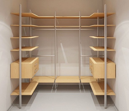 Ниша является отличным местом для расположения гардеробной, поскольку она не занимает свободное пространство в комнате 