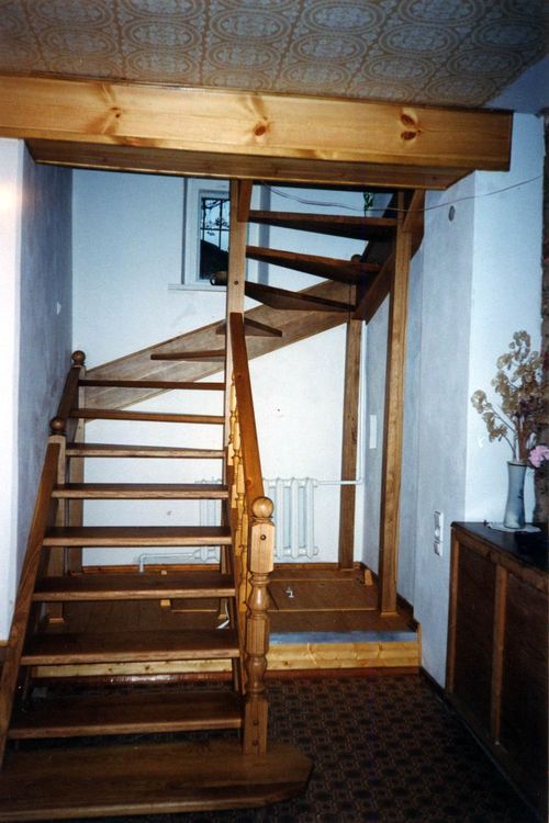 Отделка лестницы на второй этаж