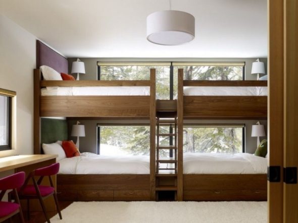 двухуровневая кровать для многодетной семьи