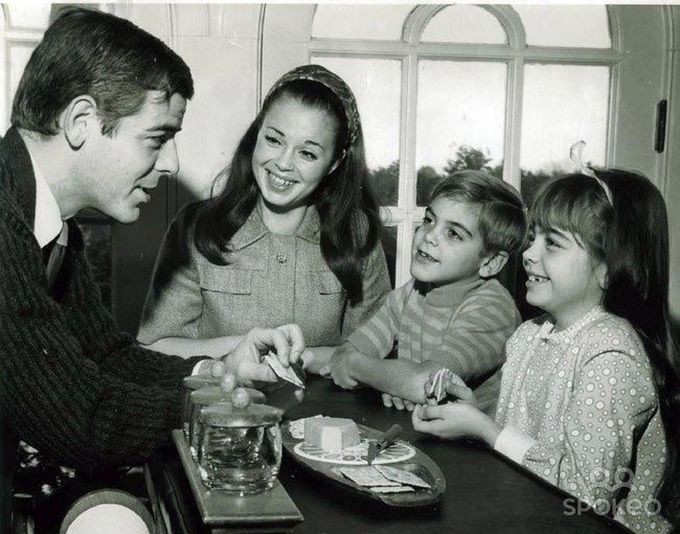 7-летний Джордж Клуни, вырастет, и будет выглядеть в точности как его отец, 1968 дети, известность, история, фото