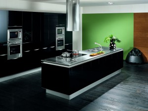 черно-зеленая кухня