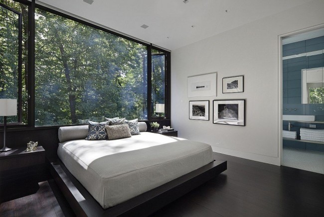 Лаконичный одноуровневый потолок отлично подойдет к стилю минимализм в интерьере 