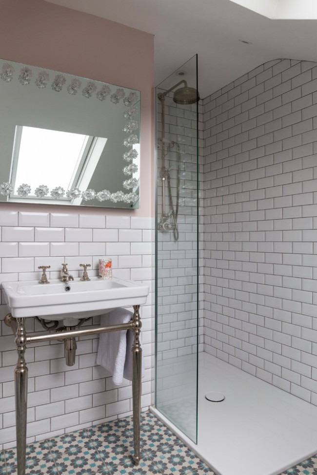 Владельцам маленьких ванных комнат часто приходится отказываться от ванны в пользу душевой кабины