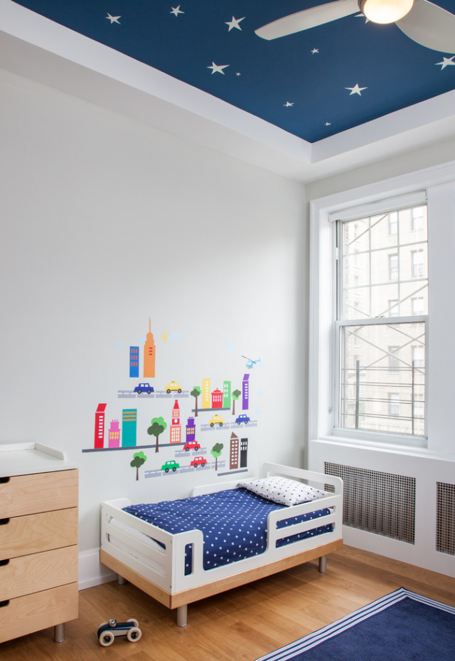 Минимализм в оформлении дизайна комнаты для ребенка