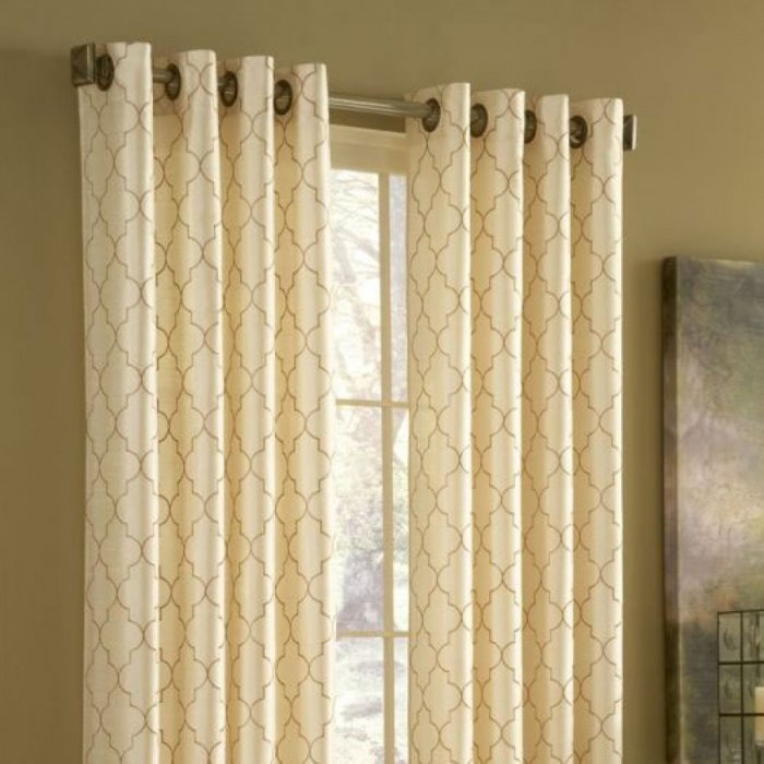 curtains-on-the-grommet-5-4