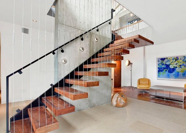 Лестница в стиле хай-тек является оригинальной и креативной конструкцией, которая с легкостью станет изюминкой в современном интерьере