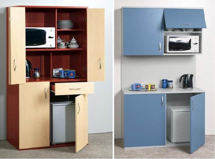 СВЧ-печь, холодильник, чайник, кофеварка - обязательные атрибуты мини-кухни для офиса