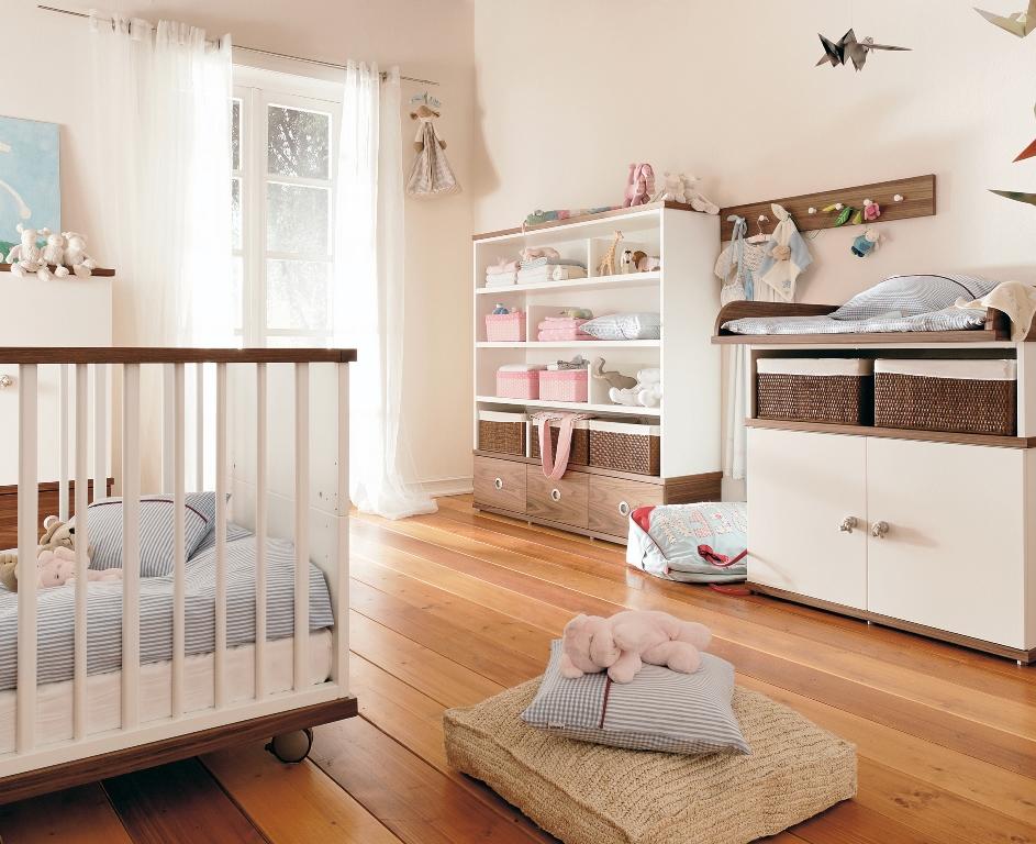 Комната для малыша должна быть хорошо отапливаемой и с хорошим освещением 