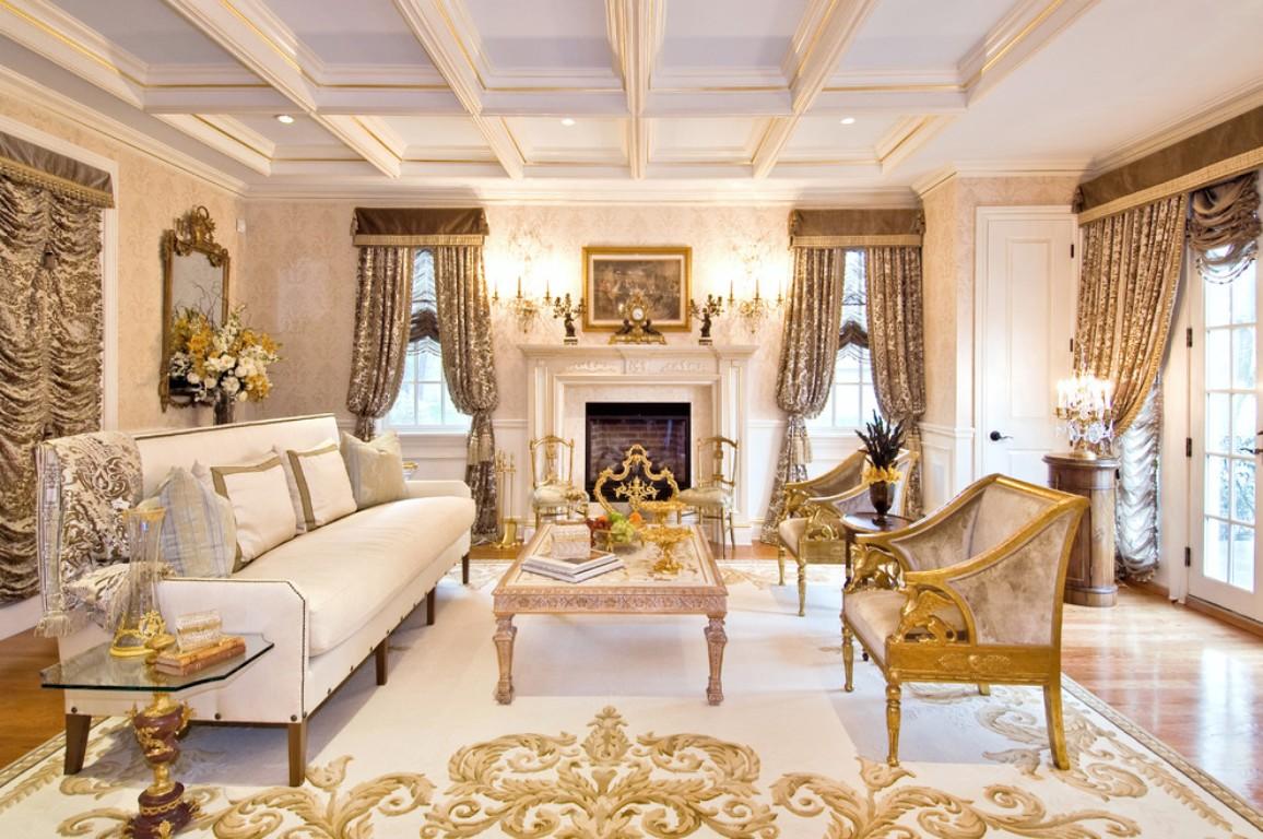 Для того чтобы классическая гостиная выглядела стильно, необходимо подбирать мебель и предметы декора светлых тонов