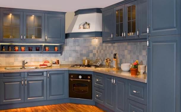 Для изготовления кухонной мебели используют влагостойкие, ламинированные МДФ панели