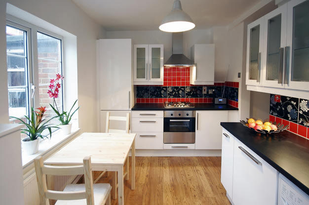 Дизайн прямоугольной кухни: фото интерьера кухни гостиной, планировка формы