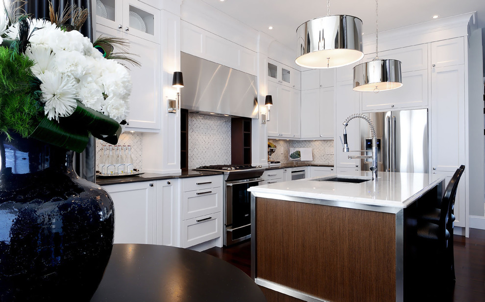Потрясающий дизайн интерьера кухни от Atmosphere Interior Design Inc. 