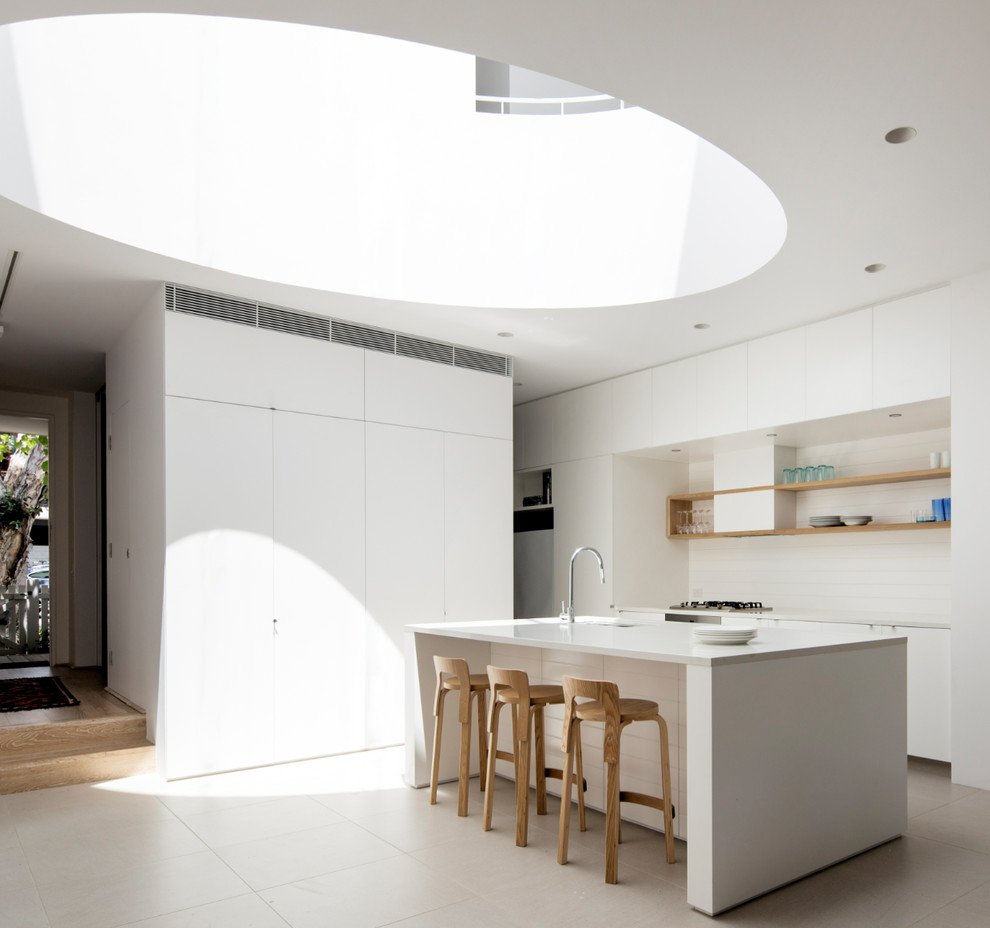 Идеи дизайна кухни - круглое потолочное окно