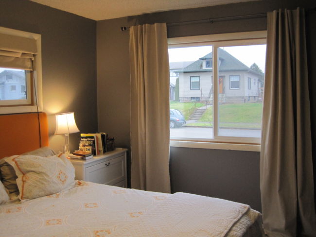 curtains-bedroom-marvelous-double-white-bedroom-curtains-for-single-windows-glass-frames-also-white-cover-single-bed-with-mini-shade-table-lamps-over-small-wooden-drawers-beside-and-cool-grey-wall-co