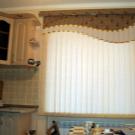 Современные жалюзи и шторы на кухню