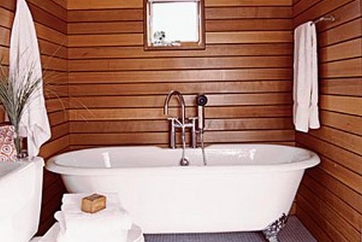 Ванная комната, отделанная вагонкой