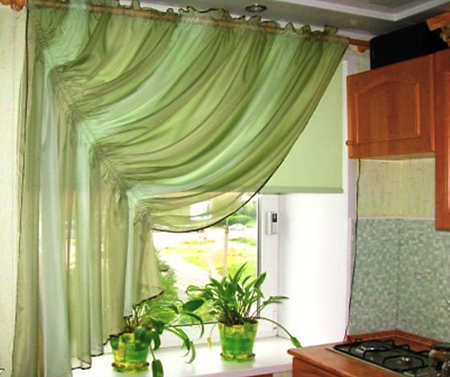 Штора на узкое окно на кухню