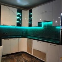 Фартук для кухни с подсветкой | Фартук для кухни из стекла с подсветкой