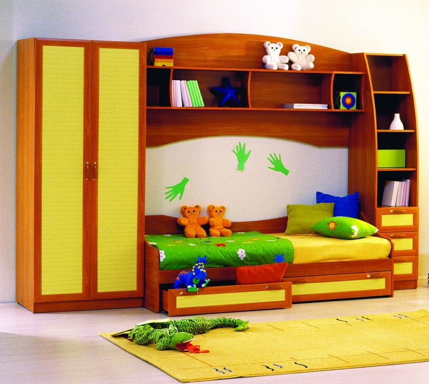Подобрать мебель для детской комнаты для