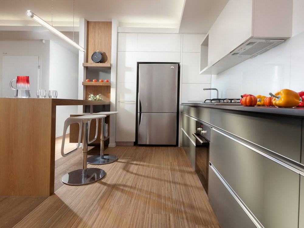 Дизайн кухни - фото с холодильником