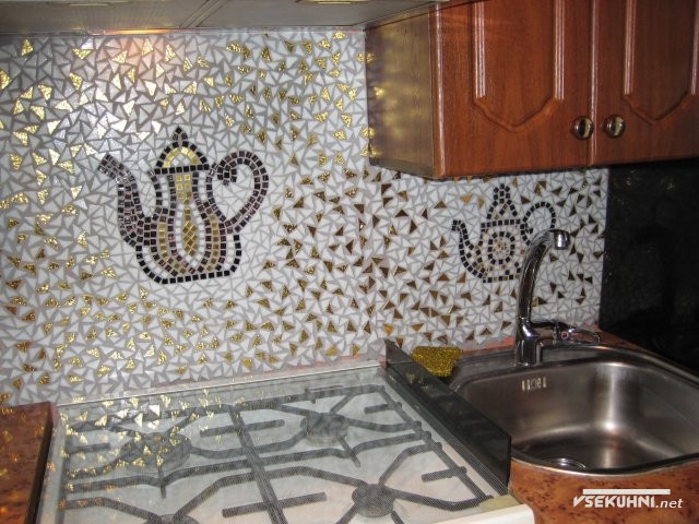 Фото: кафельная плитка-мозаика для кухни