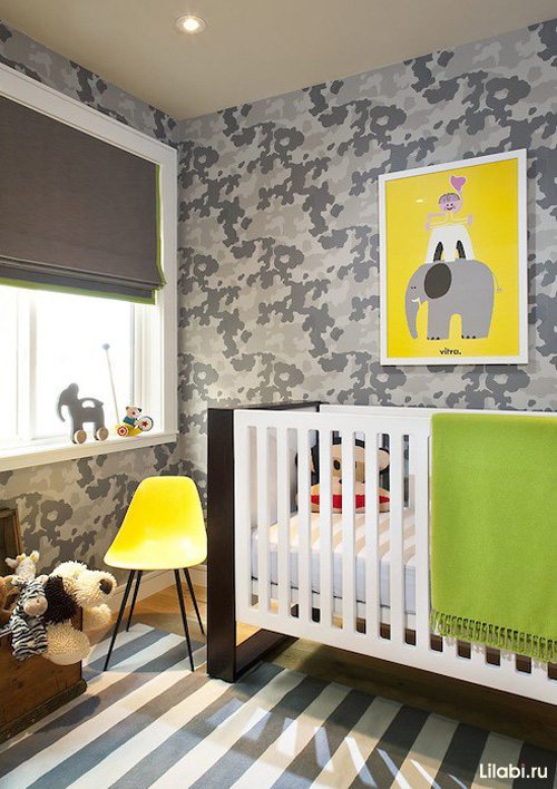 Дизайн детской комнаты для мальчика с пятнистыми обоями