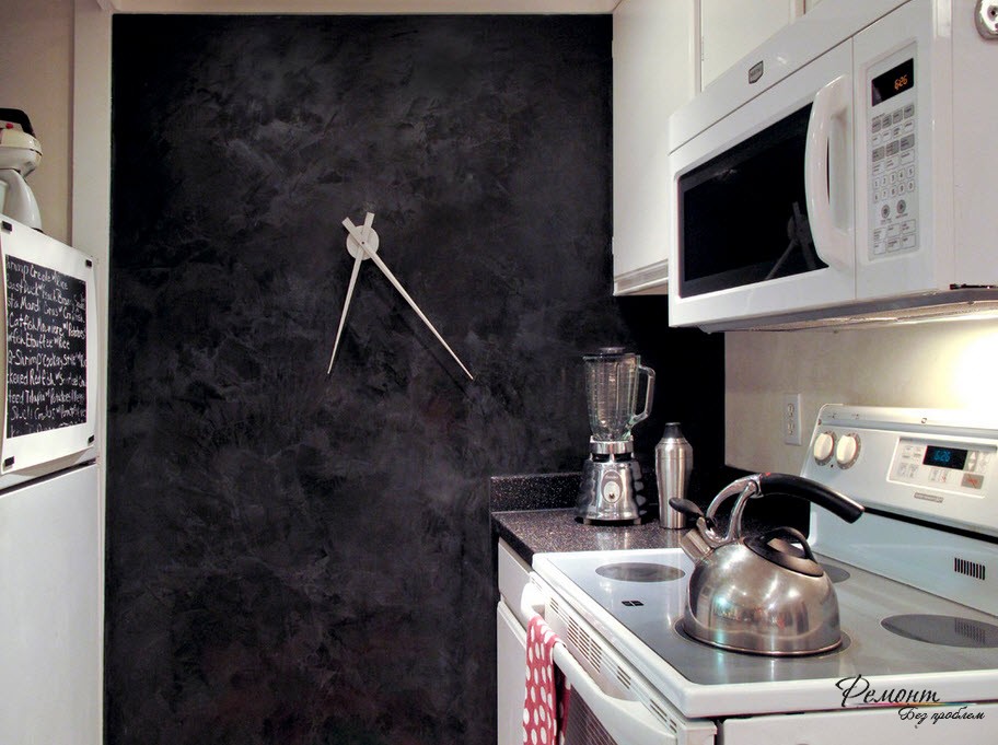 Стильные и необычные часы на кухонной стене