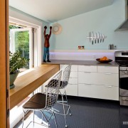 Барная стойка в квартире: 50 фото примеров дизайна комнат с встроенным баром