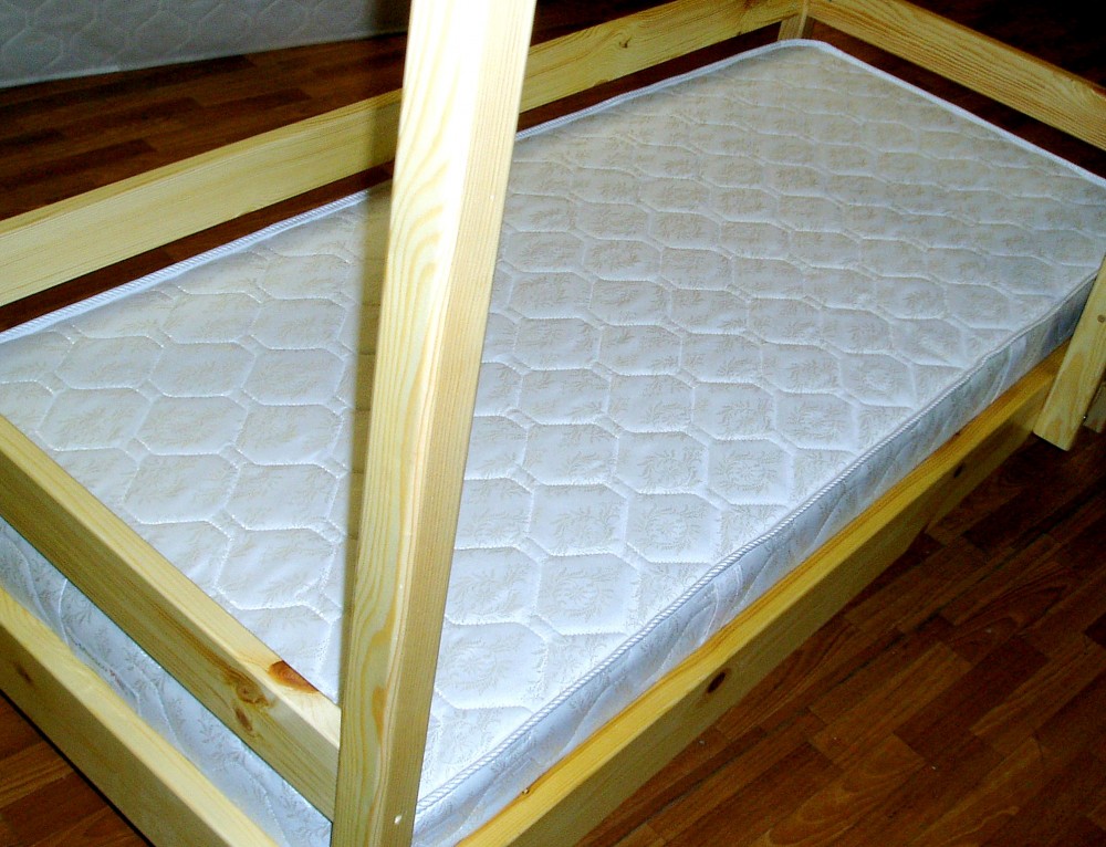 двухъярусная кровать матрац