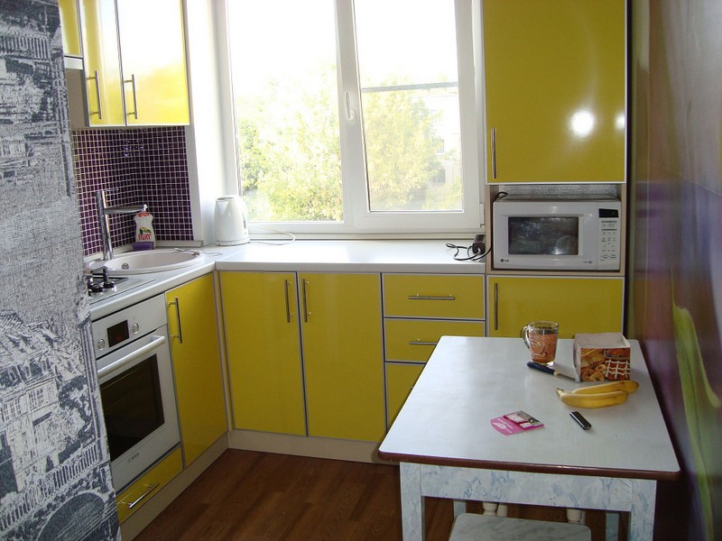 Кухни угловые желтого цвета