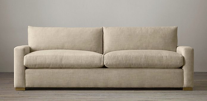 Маленький диван Petite Maxwell Upholstered Sofa от Restoration Hardware