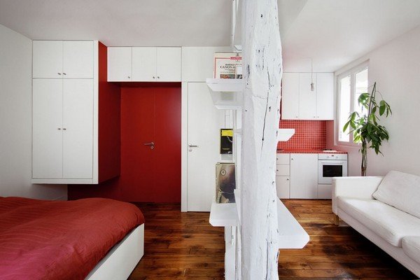 Креативный интерьер квартиры в красном цвете