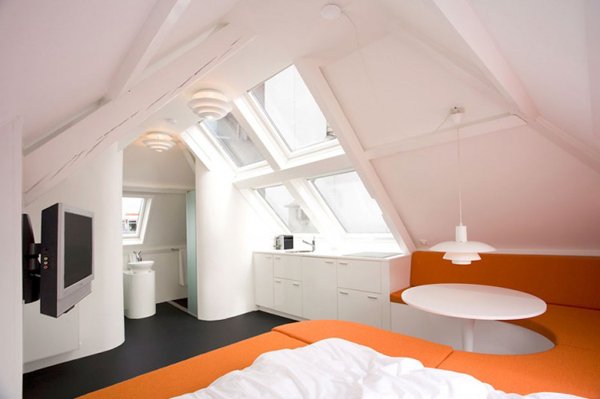 Креативный интерьер квартиры в оранжевом цвете
