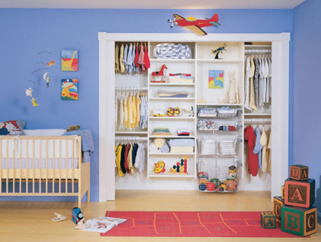 Встроенный шкаф для одежды двоих детей