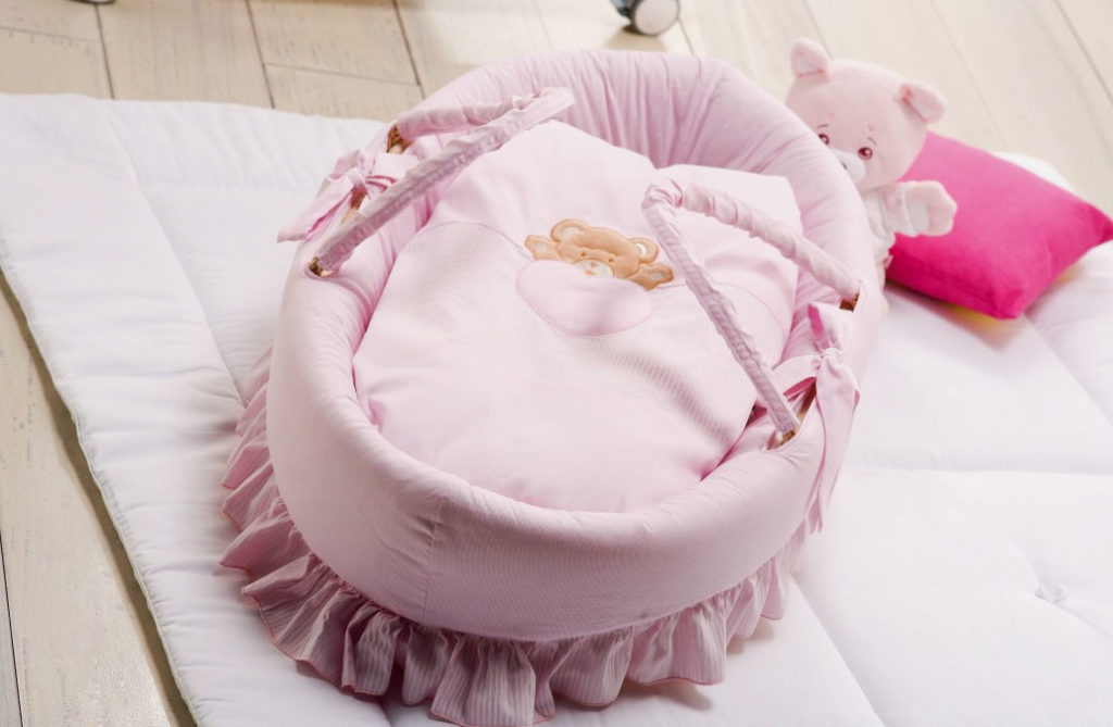Переносная кроватка для грудного ребенка