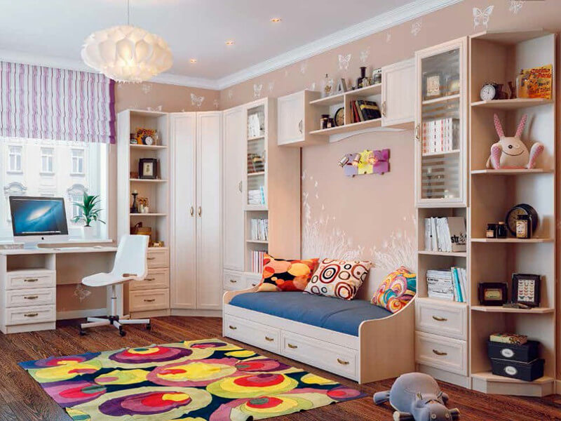 Фото мебельного комплекса шкафов в детской комнате с рамочными фасадами