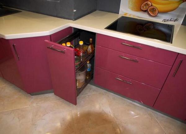 Кухонный стол-тумба с ящиками