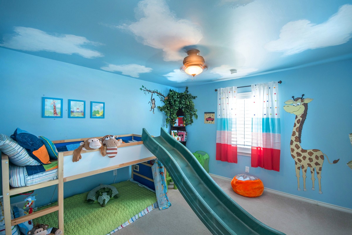 Детская комната в хрущевке голубая