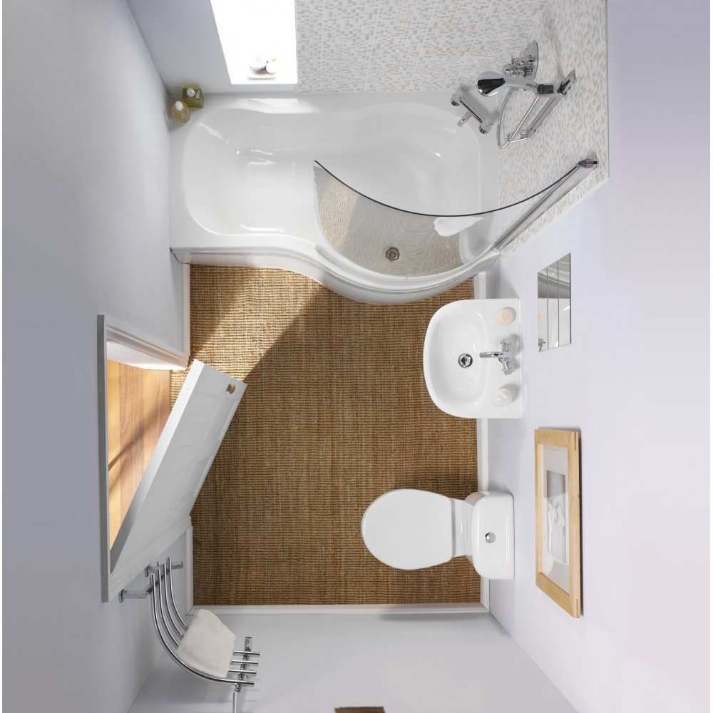 План небольшой ванной комнаты с ванной-душем