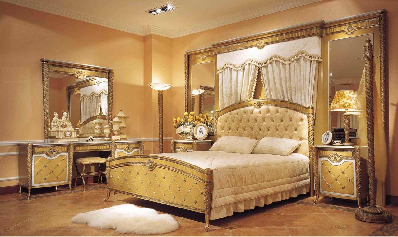 Золотая спальня
