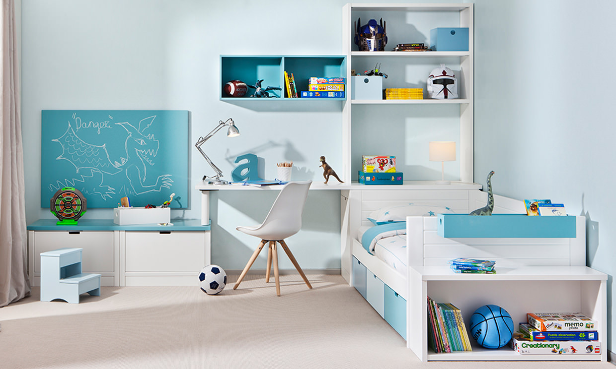 Детская комната для мальчика с модульной мебелью