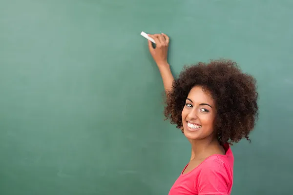 Красивая афро-американского студента или преподавателя — стоковое фото
