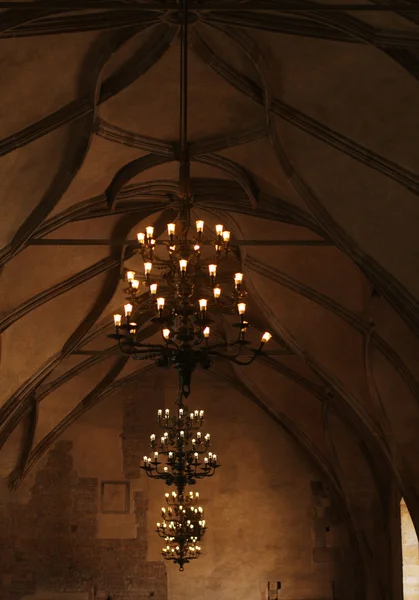 Старая лампа в дворце — стоковое фото