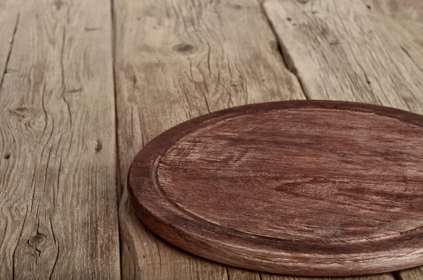 Кухонный стол деревянный с круглой Совет — стоковое фото