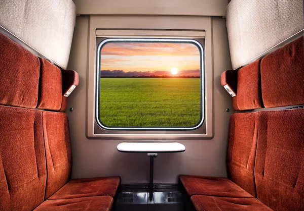Вид из окна поезда — стоковое фото