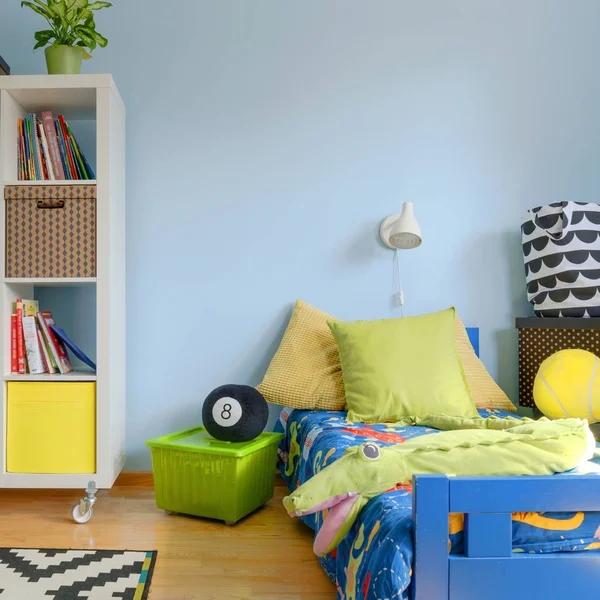 Современная детская комната — стоковое фото