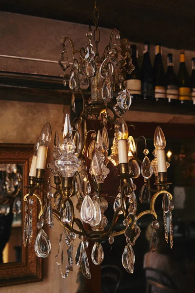 Close Shot Luxury Chandelier Hanging Ceiling Restaurant — стоковое фото